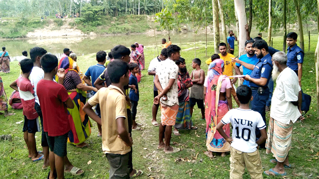ফুলবাড়ীতে নদী থেকে অর্ধগলিত মরদেহ উদ্ধার