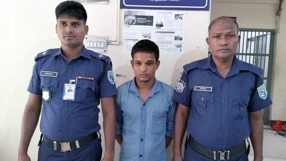দিনাজপুরে বাক্‌প্রতিবন্ধী তরুণীকে ধর্ষণ, যুবক গ্রেপ্তার