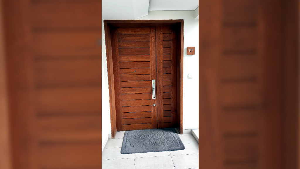 সাবেক মন্ত্রী জাবেদের ফ্ল্যাটে বিলাসবহুল সম্পদের ছড়াছড়ি, সোমবারও চলবে তালিকা