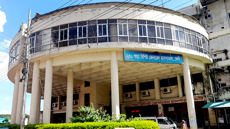 ফেনীতে কোরবানির পশু জবাই-মাংস কাটতে গিয়ে আহত শতাধিক