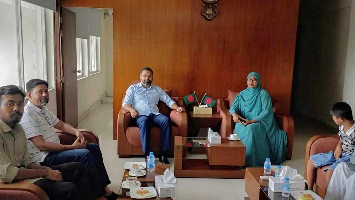 প্রধানমন্ত্রীর উপহারের পর এবার প্রতিমন্ত্রীর দপ্তরে ফেনীর সেই শিক্ষিকা
