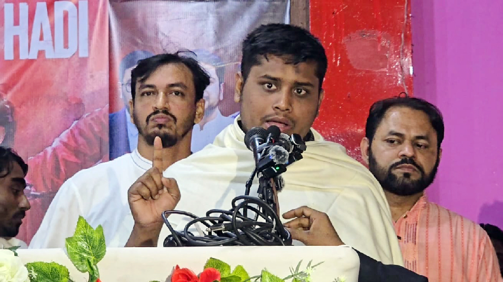 কিছু রাজনৈতিক দল বুলেট বিপ্লবের প্রস্তুতি নিচ্ছে: হাসনাত