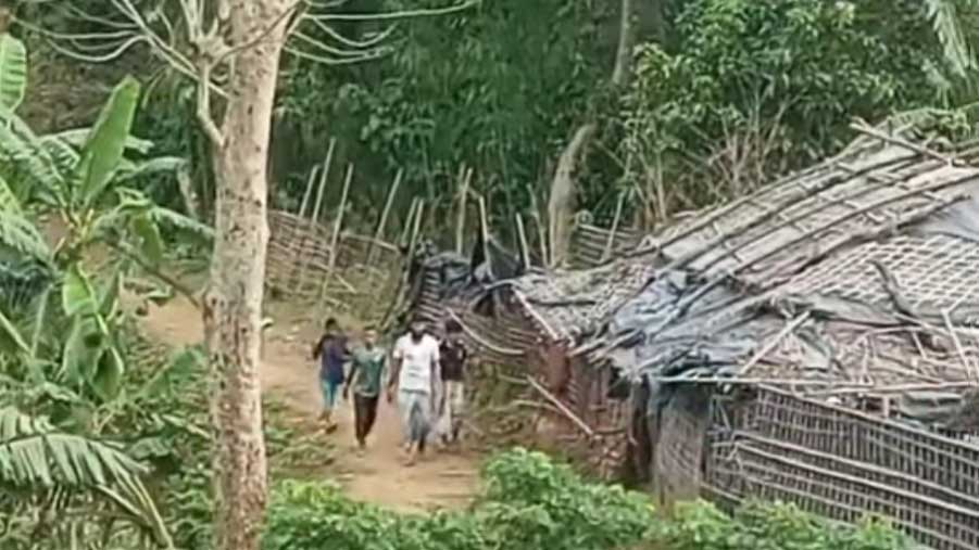 টানা বৃষ্টিতে নাইক্ষ্যংছড়িতে পাহাড় ধসের আশঙ্কা, সতর্ক উপজেলা প্রশাসন