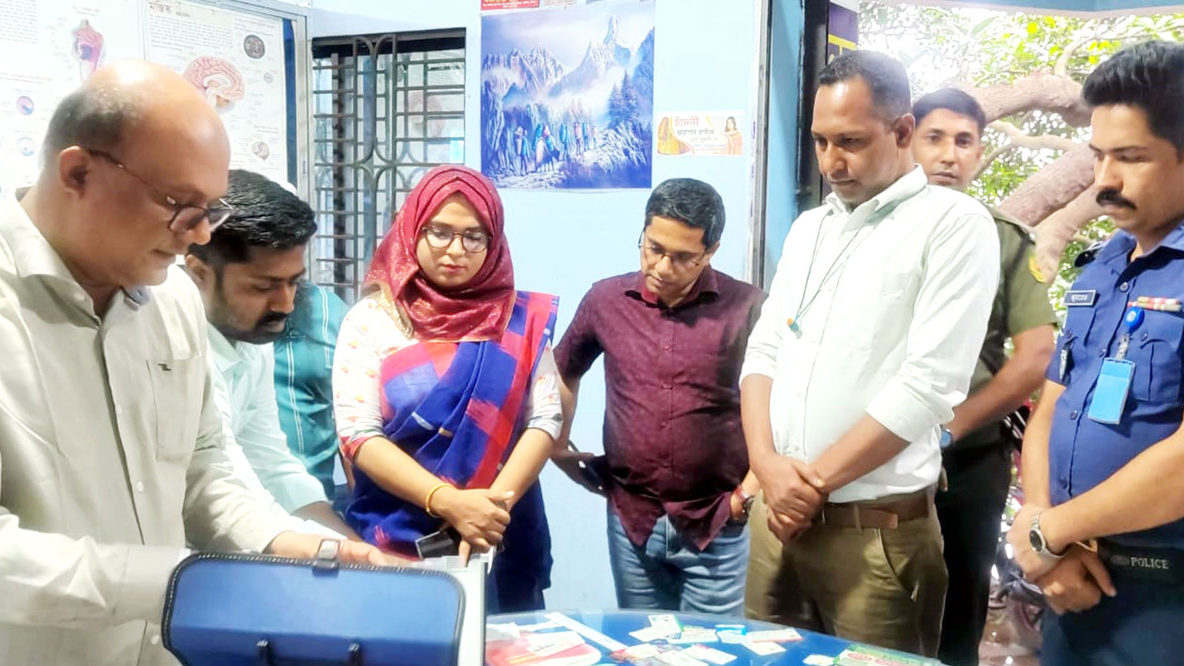 ফরিদগঞ্জে ভুয়া চিকিৎসককে ৫০ হাজার টাকা জরিমানা, ডায়াগনস্টিক সেন্টার সিলগালা