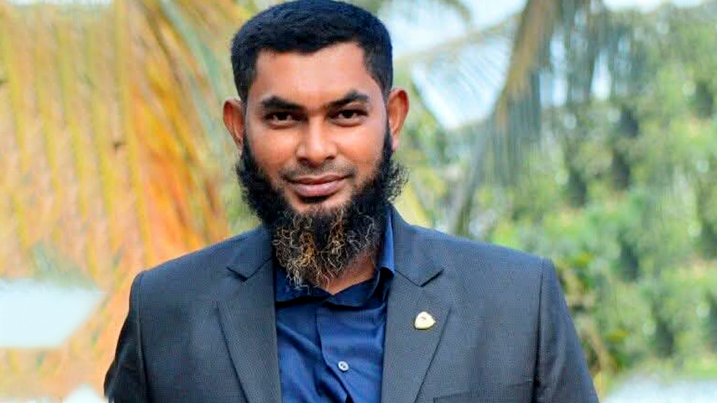 যৌন হয়রানির সত্যতা মিলতেই ৩ মাসের ছুটির আবেদন শিক্ষকের, বিদ্যালয় ছাড়ল শিক্ষার্থী
