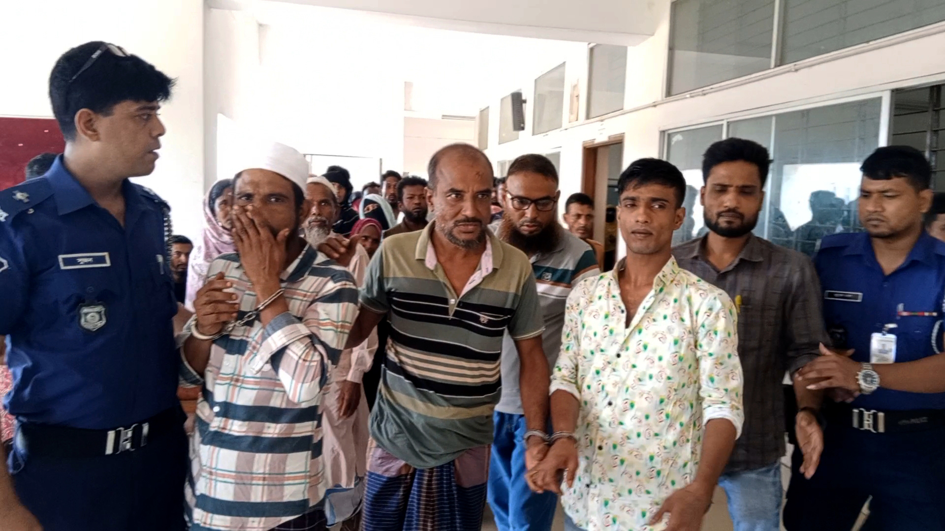 স্ত্রীর সম্পর্ক ও মাদক কারবারের তথ্য জেনে ফেলায় যুবককে খুন, স্ত্রীসহ ৪ জনের যাবজ্জীবন