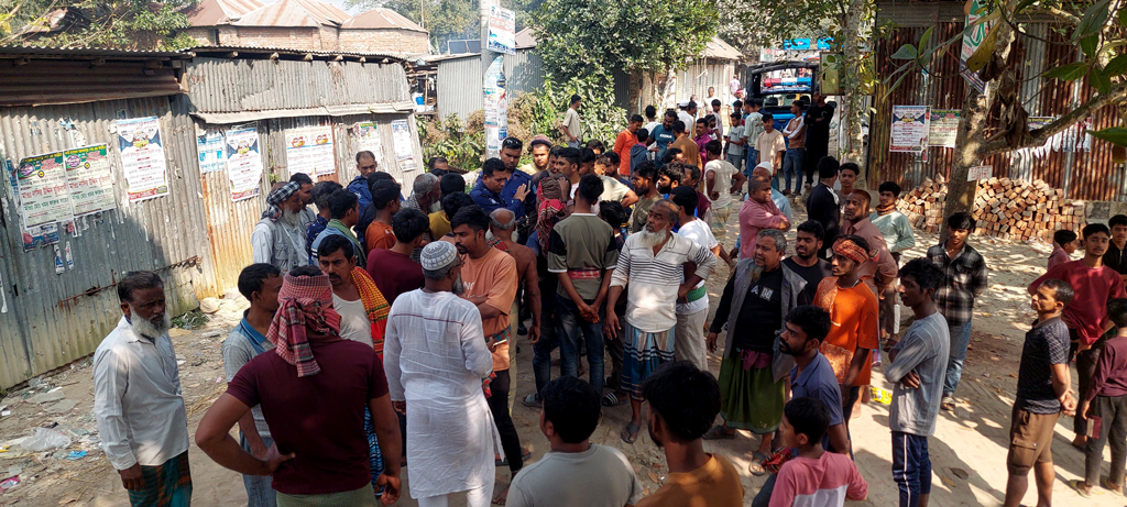 বক্তব্য দেওয়াকে কেন্দ্র করে ফরিদপুরে বিএনপির দুই পক্ষের সংঘর্ষ, আহত ১৫