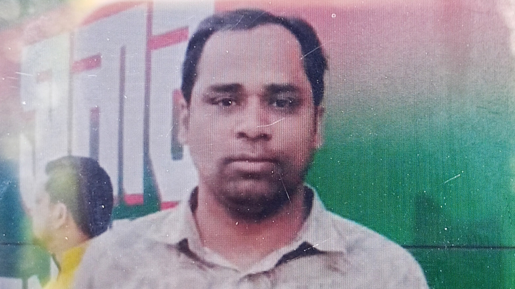 ফরিদপুরে ঈদের দিনে ১৭ বাড়ি ভাঙচুর-লুট, ছাত্রদল নেতাকে চূড়ান্ত বহিষ্কার