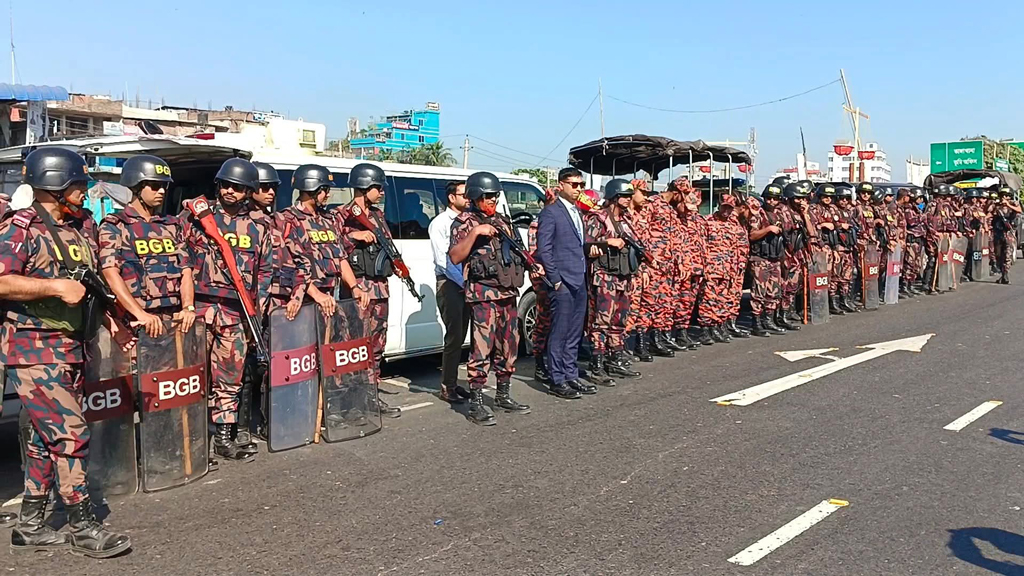 কঠোর নিরাপত্তা বলয়ে ফরিদপুরের ভাঙ্গা, যান চলাচল স্বাভাবিক