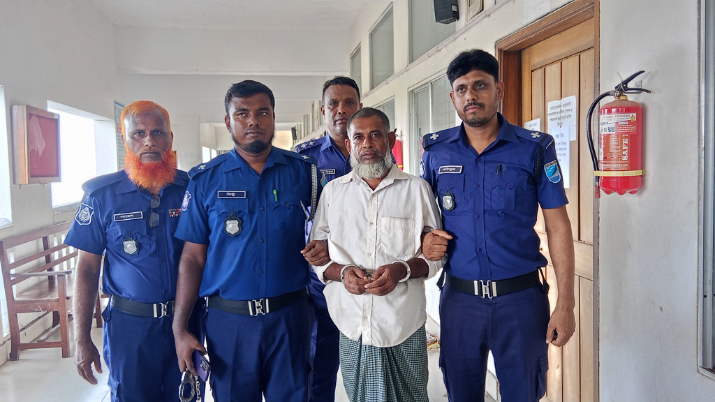 ফরিদপুরে পুত্রবধূকে ধর্ষণের দায়ে শ্বশুরের যাবজ্জীবন