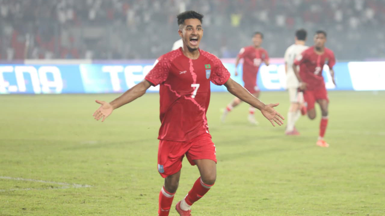 বাংলাদেশ-হংকং ফুটবল ম্যাচ টিভিতে দেখাবে না, তাহলে দেখার উপায়