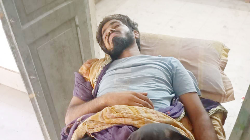 ফটিকছড়িতে বনকর্মীদের ওপর হামলা, আহত ৫