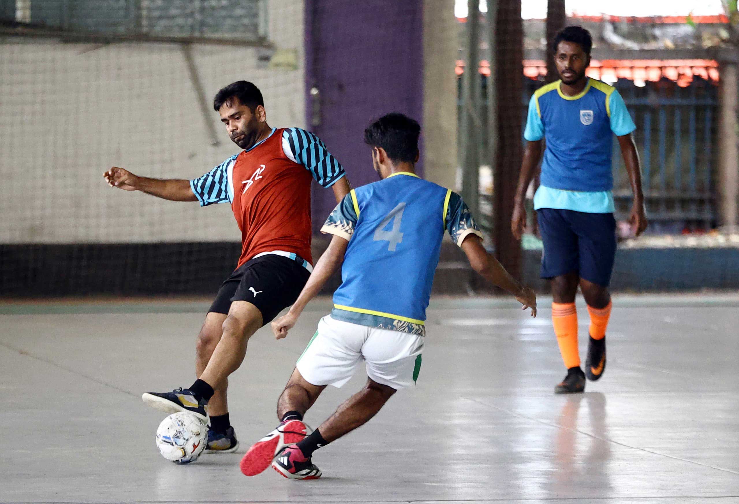 কদিন আগে ফুটসাল খেলোয়াড়দের ট্রায়াল নিয়েছে বাফুফে। ছবি: বাফুফে