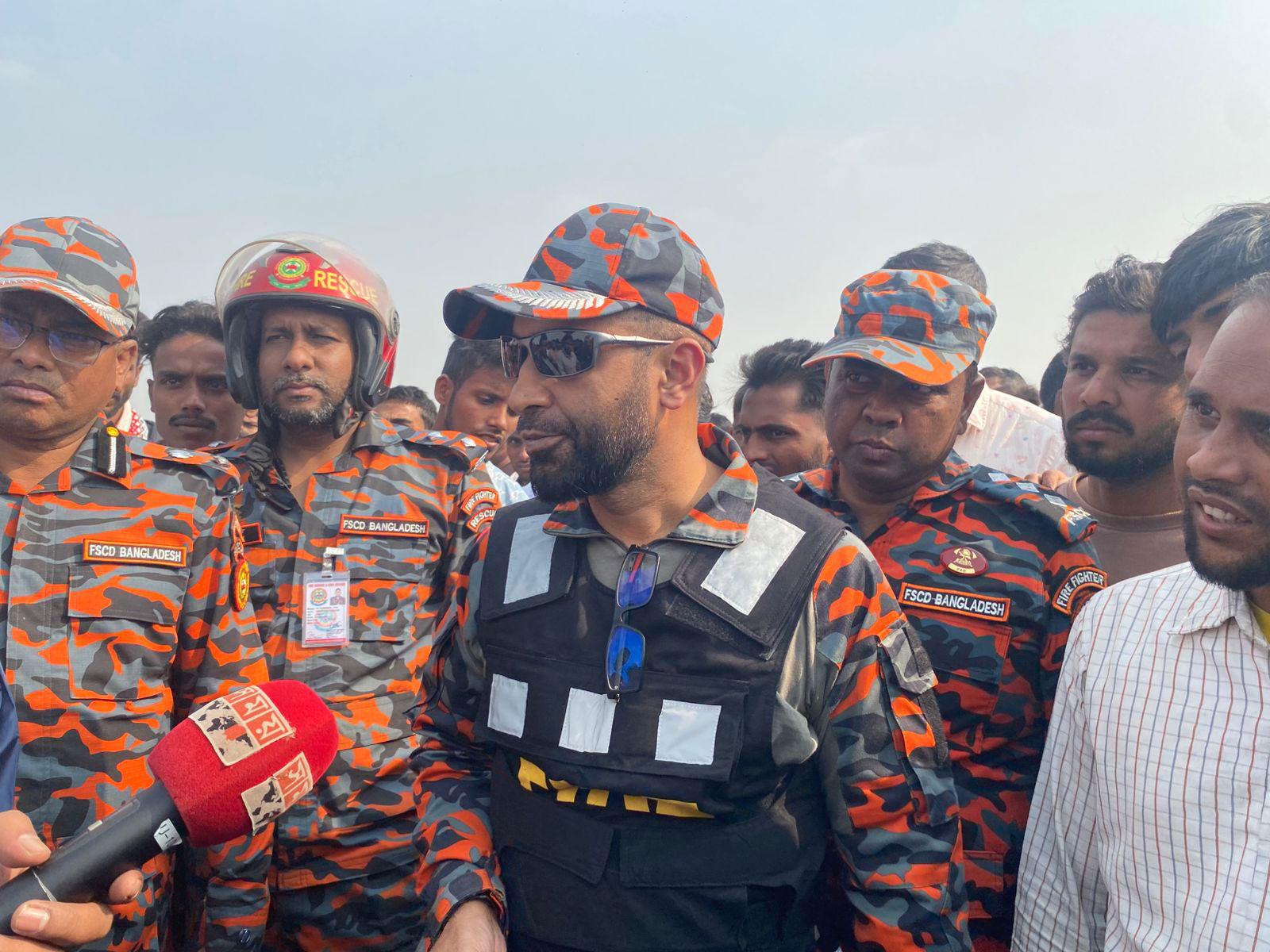 ৪২ ফুট খুঁড়েও পাওয়া যায়নি শিশু সাজিদকে, উদ্ধার অভিযান চলবে