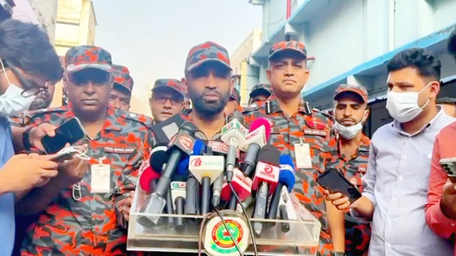 মিরপুরের রাসায়নিক গুদামকে নোটিশ দেওয়া হয়েছিল তিনবার: ফায়ার সার্ভিস