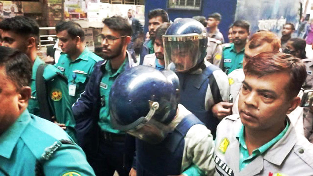 হাদি হত্যা মামলা: ফয়সালকে পালাতে সহযোগিতার অভিযোগে গ্রেপ্তার দুজন কারাগারে