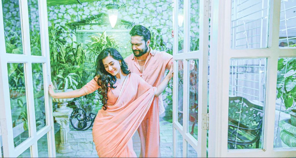 রেকর্ড গড়ল ‘পিনিক’: এক টেকে পুরো গানের শুটিং