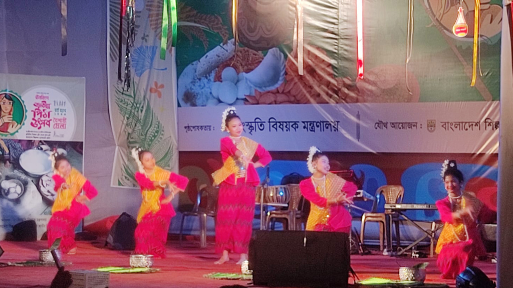 শেষ হলো জাতীয় পিঠা উৎসব
