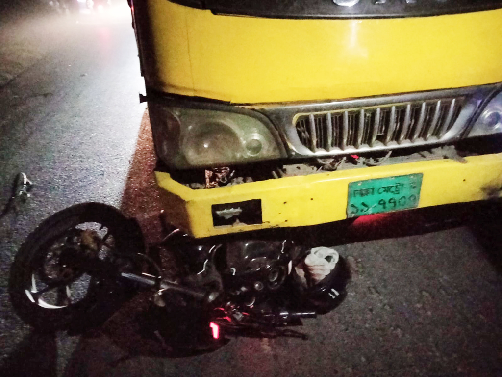 কুষ্টিয়ায় পিকআপচাপায় দুই কিশোর নিহত