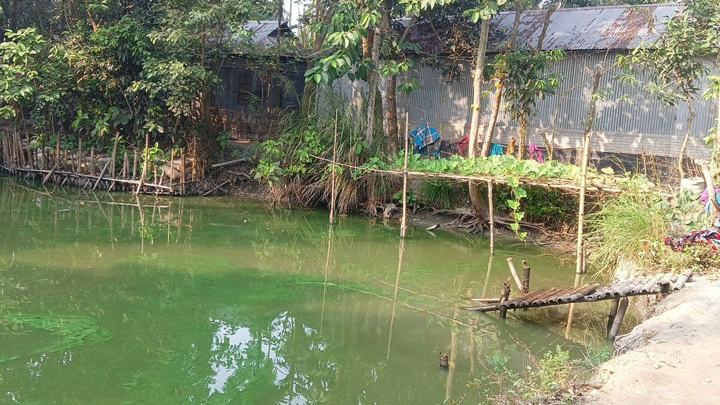 উলিপুরে পুকুরের পানিতে ডুবে শিশুর মৃত্যু