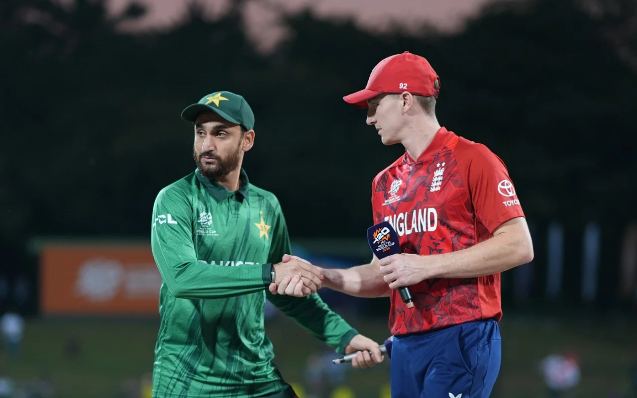 পাকিস্তানের ‘বন্ধু’ এখন ইংল্যান্ড, ‘পথের কাঁটা’ নিউজিল্যান্ড