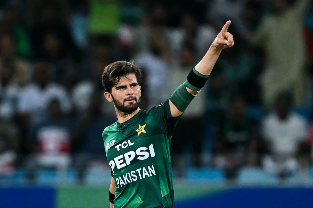 দক্ষিণ আফ্রিকা সিরিজের মাঝপথে পাকিস্তানের অধিনায়ক পরিবর্তন