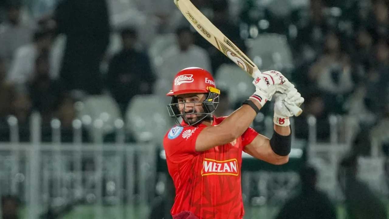 রেকর্ড গড়ে বাংলাদেশকে কী বার্তা দিয়ে রাখলেন পাকিস্তানি ক্রিকেটার
