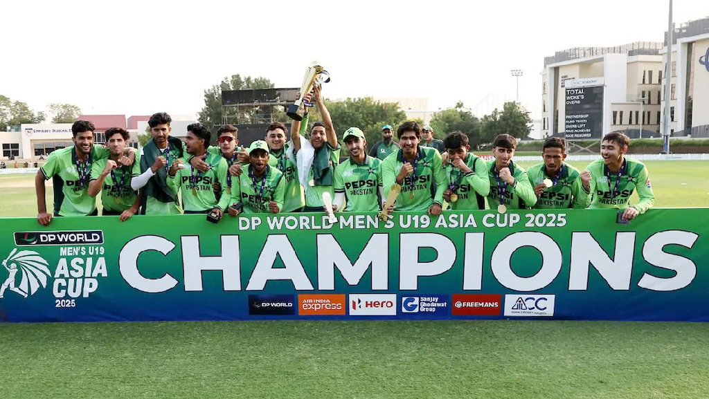 ভারতকে হারিয়ে ২১ লাখ টাকা পাচ্ছেন পাকিস্তানের ক্রিকেটাররা