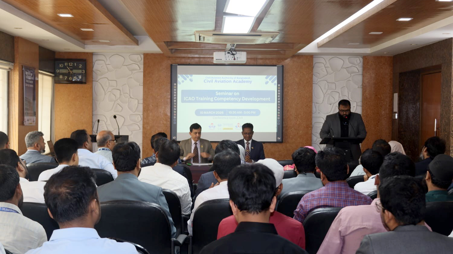 বিমান চলাচল খাতে দক্ষ মানবসম্পদ গড়ে তুলতে জোর সিভিল এভিয়েশনের সেমিনারে