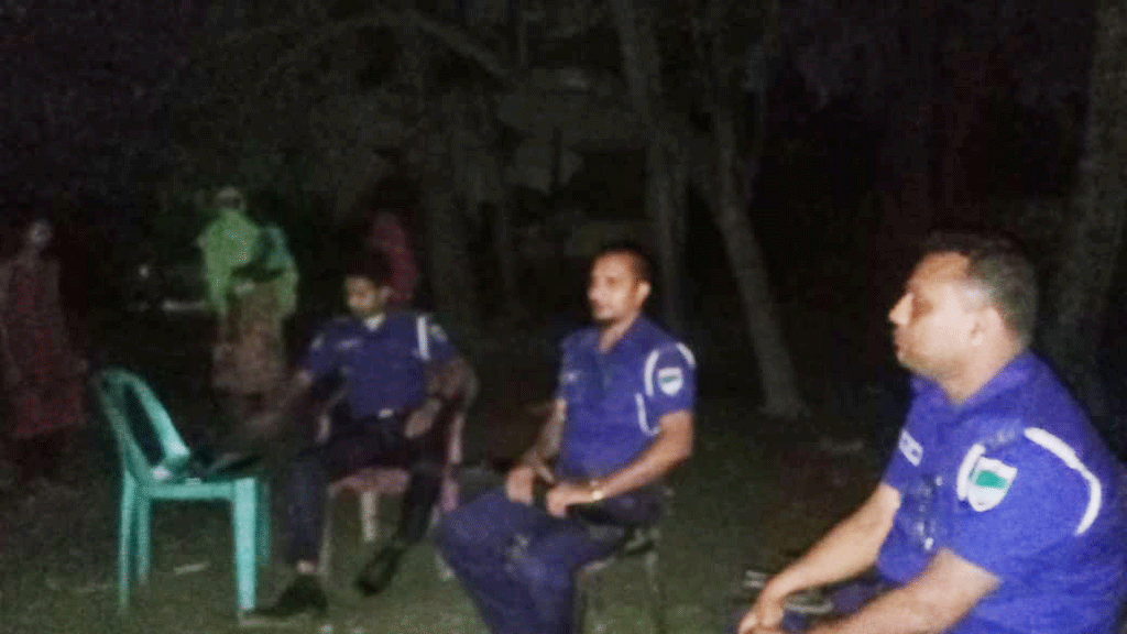 ধারের ২০ টাকা নিয়ে কলহের জেরে প্রাণ গেল যুবকের, ভাঙচুর-অগ্নিসংযোগ