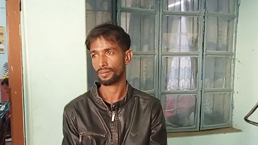 খুলনার শীর্ষ সন্ত্রাসী চিংড়ি পলাশ যশোরে গ্রেপ্তার