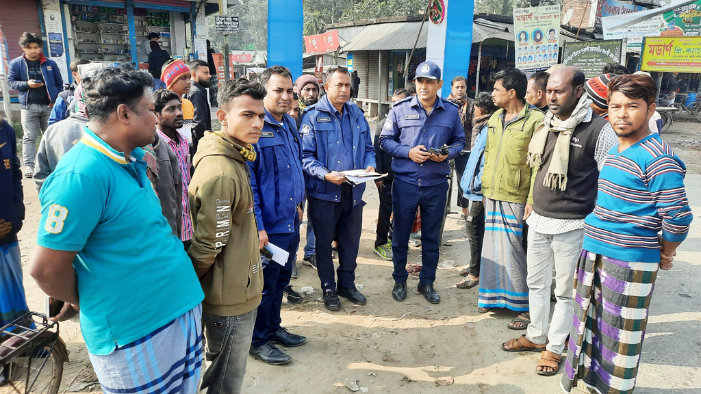 ঝিনাইদহে বাসের ধাক্কায় ভ্যানচালক নিহত