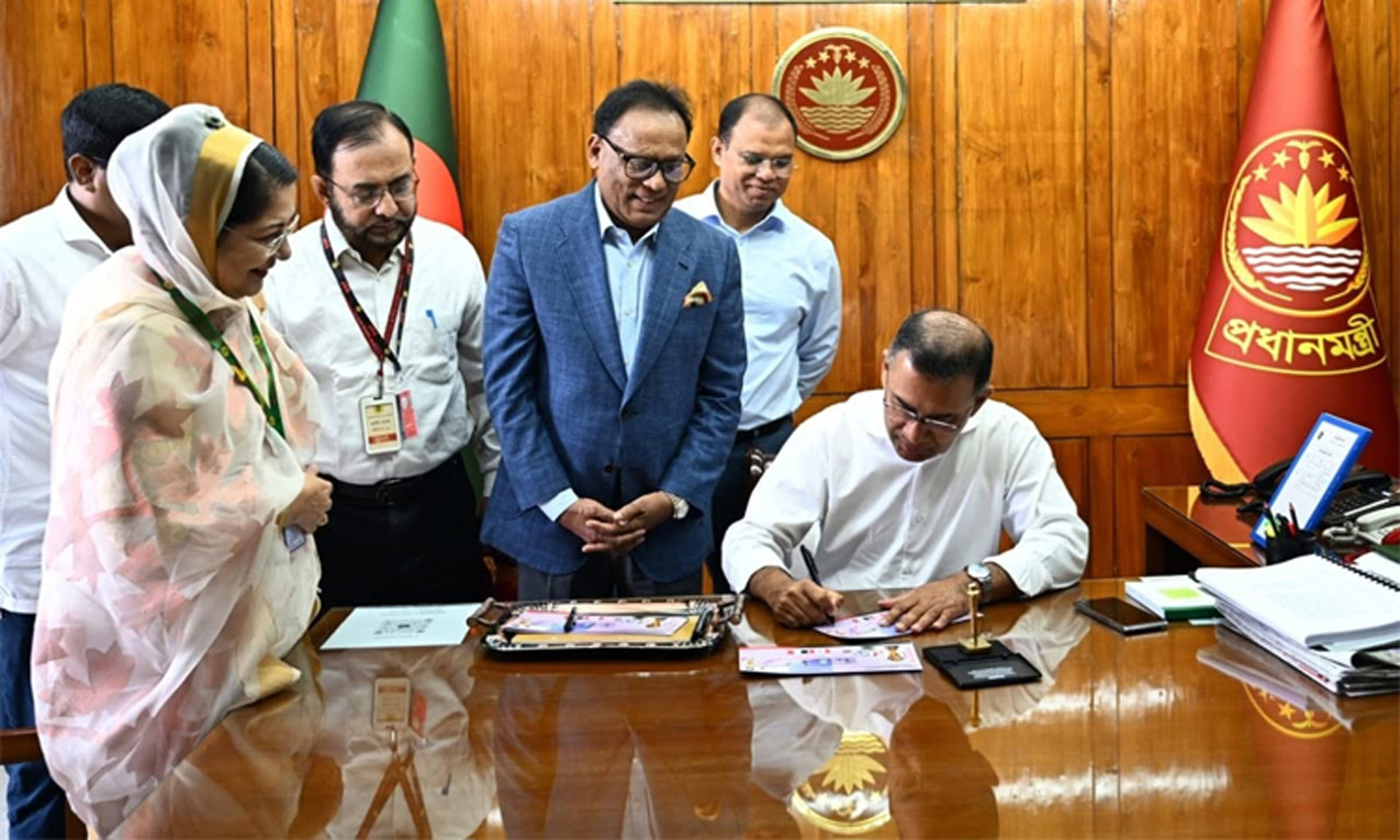 ফুটবল বিশ্বকাপ উপলক্ষে স্মারক ডাকটিকিট উন্মোচন করলেন প্রধানমন্ত্রী