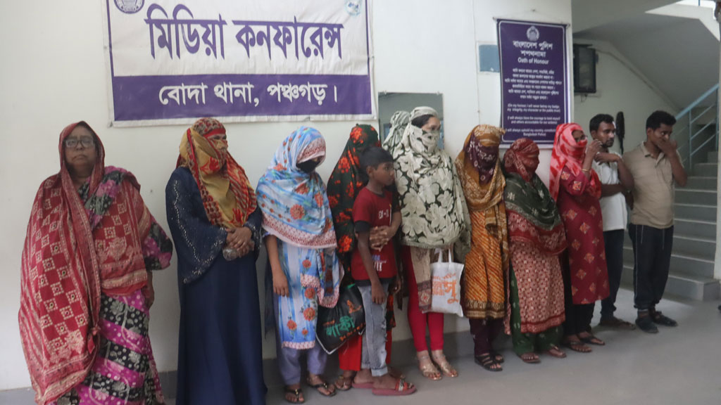 বিএসএফের পুশ ইন: পঞ্চগড় সীমান্তে নারী-শিশুসহ ১১ জন আটক