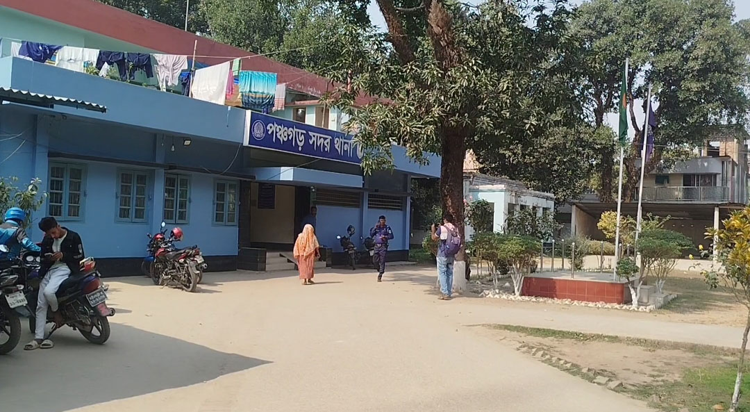 পঞ্চগড়ে স্বামীর পুরুষাঙ্গ কাটার অভিযোগে স্ত্রী আটক