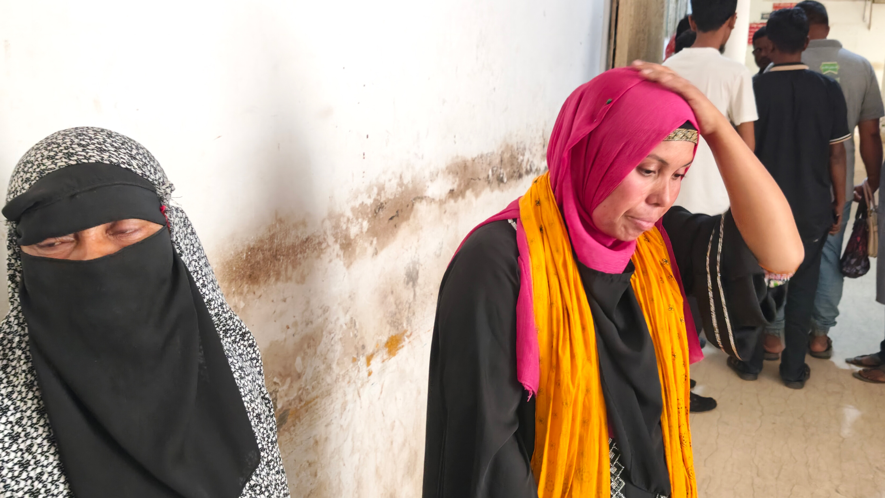 ট্রেন-বাস সংঘর্ষ: যে বাস চালান পিন্টু মিয়া, সেই বাসেই প্রাণ গেল স্ত্রী-দুই মেয়ের