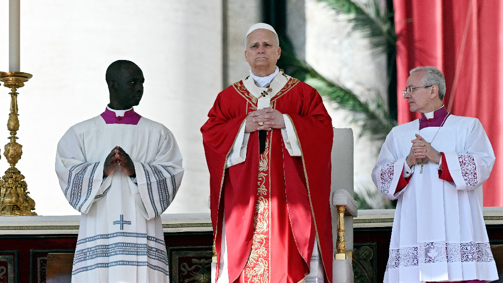 সৃষ্টিকর্তা যুদ্ধবাজদের প্রার্থনা কবুল করেন না: পোপ