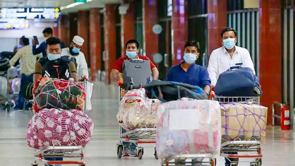 ছুটিতে আসা প্রবাসীদের ভিসা নবায়নে বিশেষ ব্যবস্থা নিল সরকার