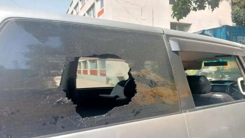 সোনারগাঁয়ে মহাসড়কে চালককে গুলি করে সৌদি প্রবাসীর গাড়িতে ডাকাতি