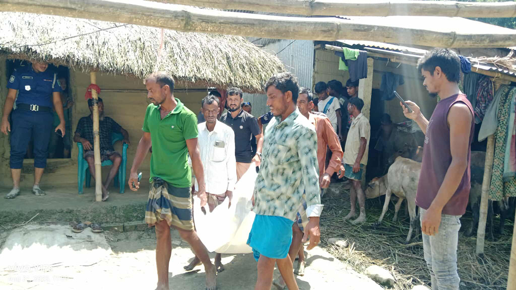 শিশুদের কান্না শুনে দরজা ভাঙল প্রতিবেশীরা, মিলল প্রবাসীর স্ত্রীর ঝুলন্ত লাশ