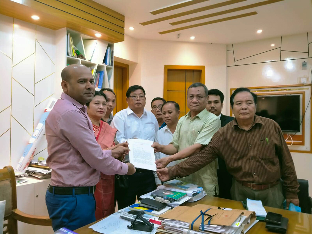 পার্বত্য মন্ত্রণালয় নিয়ে অসন্তোষ প্রকাশ করে স্মারকলিপি