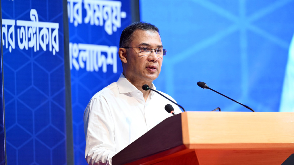 মেধাভিত্তিক জনবান্ধব জনপ্রশাসন গড়ে তোলার বিকল্প নেই: প্রধানমন্ত্রী