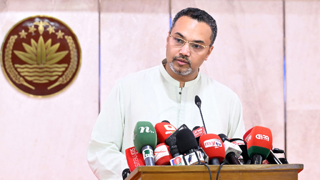 প্রাথমিকের শিক্ষার্থীদের বিনা মূল্যে পাটের ব্যাগ ও স্কুলড্রেস দেবে সরকার: মাহদী আমিন