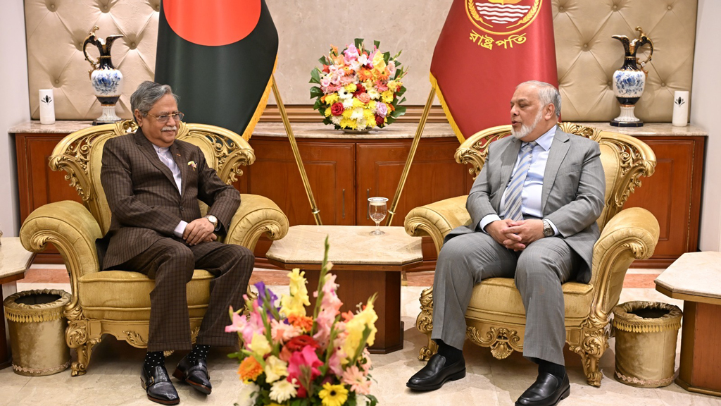 রাষ্ট্রপতির সঙ্গে প্রধান বিচারপতির সৌজন্য সাক্ষাৎ