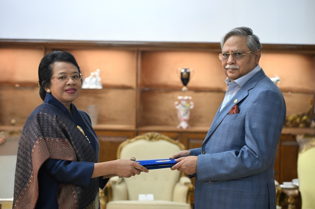 ইন্দোনেশিয়ার নতুন রাষ্ট্রদূতকে স্বাগত জানালেন রাষ্ট্রপতি সাহাবুদ্দিন