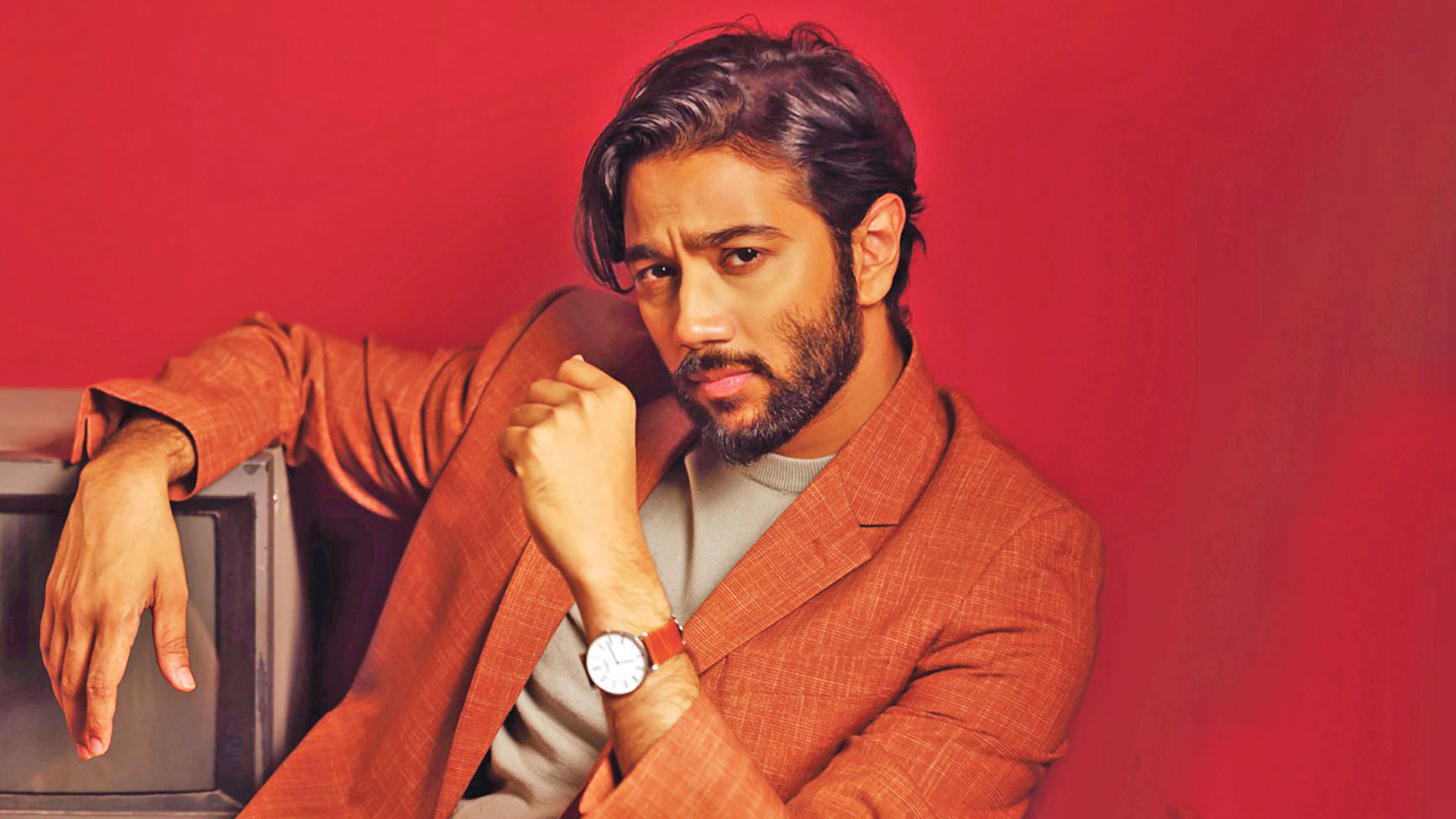 আইটেম গান থেকে বিরতির ঘোষণা প্রীতম হাসানের