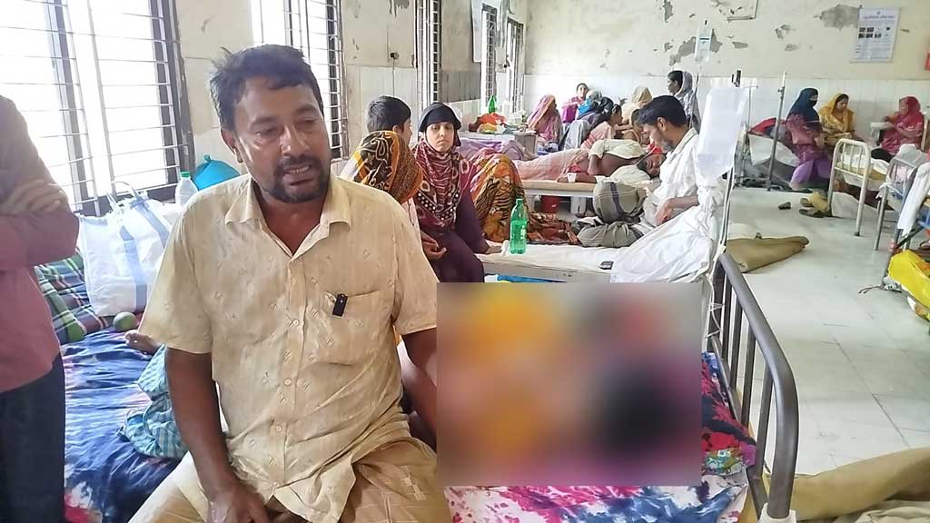 বাবার ভয়ে মসজিদে ঘুম, রাতে মুরগি চুরির অপবাদে কিশোরকে নির্যাতন
