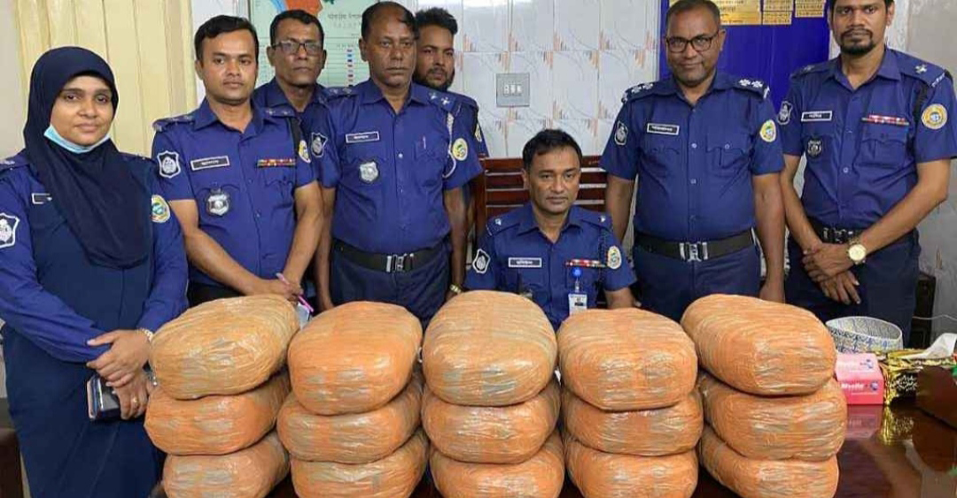 পিরোজপুরের মঠবাড়িয়ায় ৩০ কেজি গাঁজা উদ্ধার