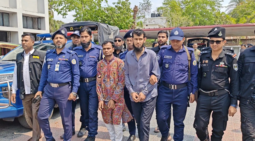 মাথাবিহীন লাশ উদ্ধারের ঘটনায় দুজন গ্রেপ্তার, দুই দিনেও উদ্ধার হয়নি মাথা