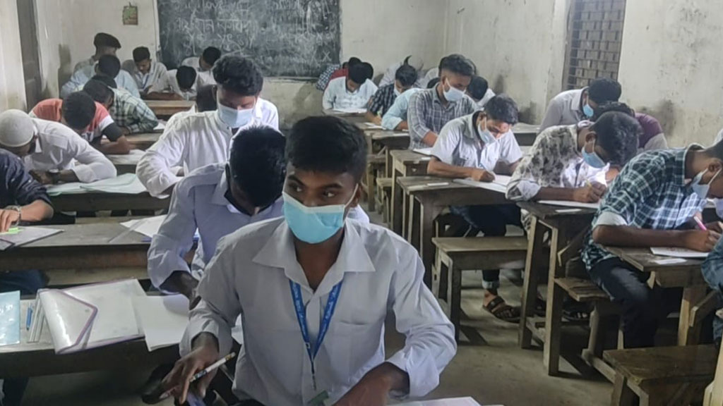 এইচএসসি ও সমমানের পরীক্ষা: গাইবান্ধায় প্রথম দিনে বহিষ্কার ১২ পরীক্ষার্থী